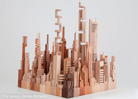 Maqueta de madera con diseño futurista 